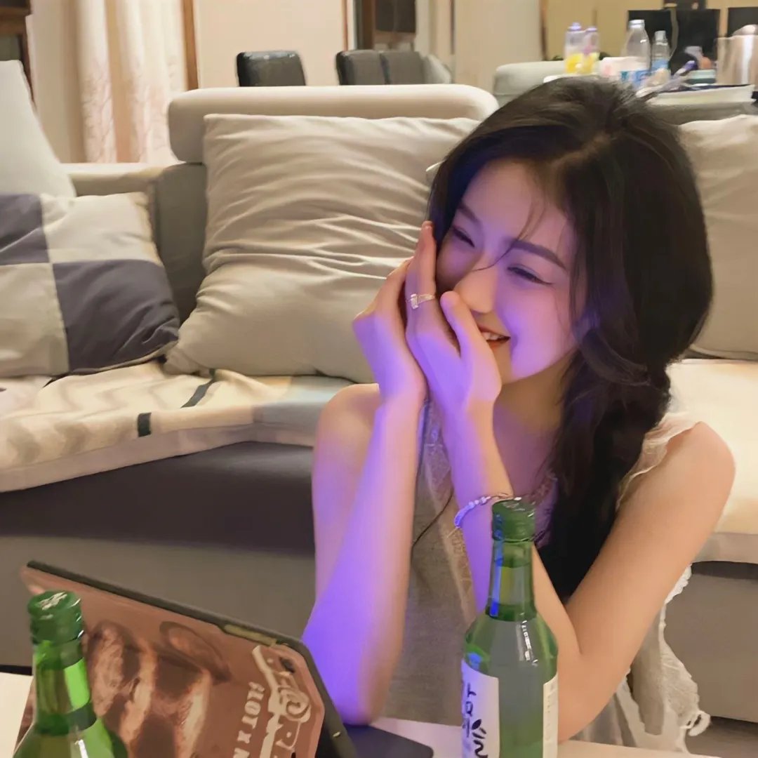 明星代言表情包火出圈，长达一周内幕曝光，网友笑疯